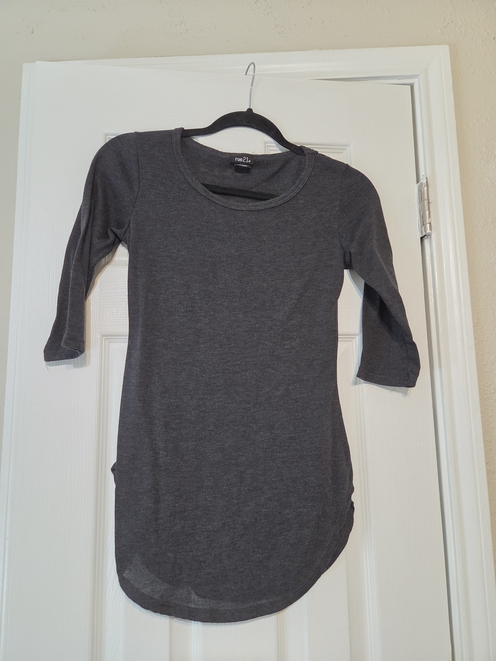 Rue21 Charcoal Scoop Neck Long Sleeve Top